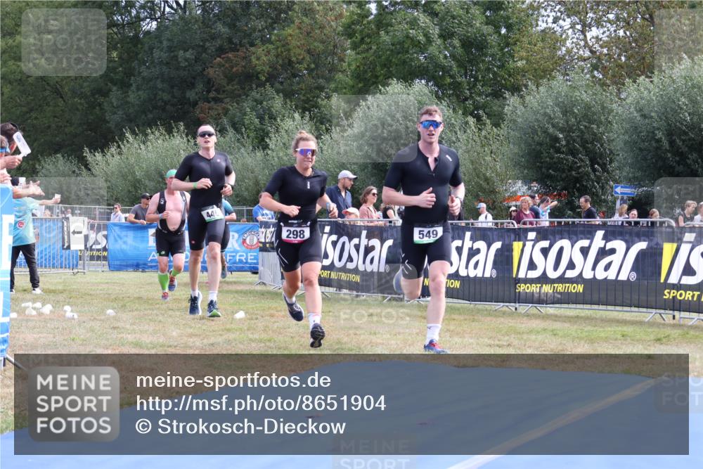 31.08.2025 - Elbe Triathlon Hamburg Strokosch-Dieckow http://msf.ph/oto/8651904 31.08.2025 10:59:45 Ziel 298, 311, 445, 549, 655 meine-sportfotos.de