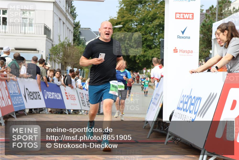 31.08.2025 - 21. Blankeneser Heldenlauf Strokosch-Dieckow http://msf.ph/oto/8651905 31.08.2025 11:12:03 Ziel 3405, 3102, 3250, 3288, 3006, 3408 meine-sportfotos.de