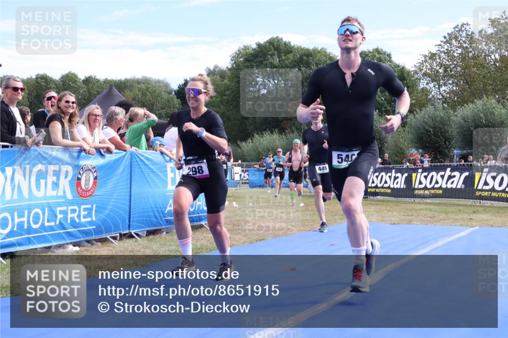 31.08.2025 - Elbe Triathlon Hamburg Strokosch-Dieckow http://msf.ph/oto/8651915 31.08.2025 10:59:47 Ziel 298, 305, 311, 445, 549, 655 meine-sportfotos.de