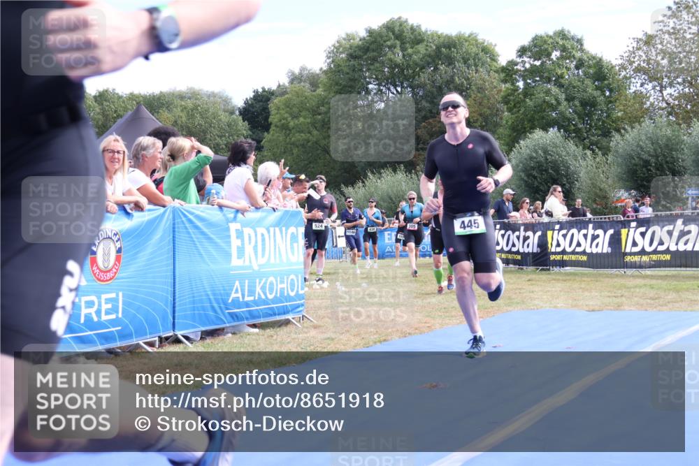 31.08.2025 - Elbe Triathlon Hamburg Strokosch-Dieckow http://msf.ph/oto/8651918 31.08.2025 10:59:48 Ziel 298, 305, 311, 445, 549, 655 meine-sportfotos.de