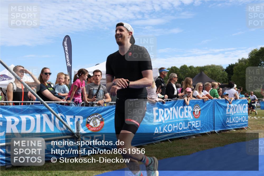 31.08.2025 - Elbe Triathlon Hamburg Strokosch-Dieckow http://msf.ph/oto/8651956 31.08.2025 11:01:16 Ziel 294, 568, 595 meine-sportfotos.de