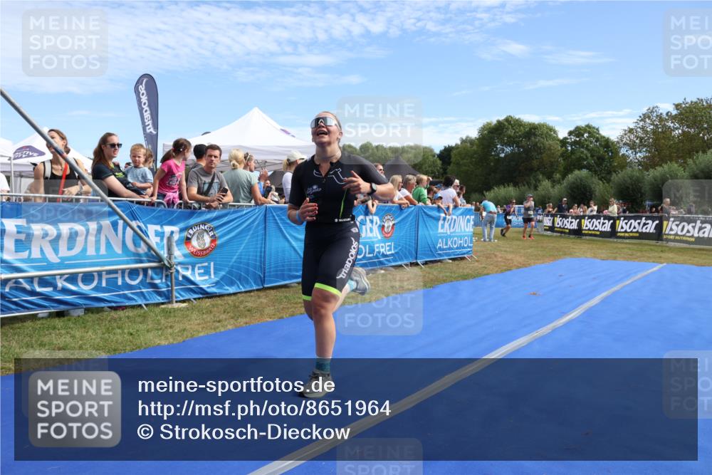 31.08.2025 - Elbe Triathlon Hamburg Strokosch-Dieckow http://msf.ph/oto/8651964 31.08.2025 11:01:23 Ziel 294 meine-sportfotos.de