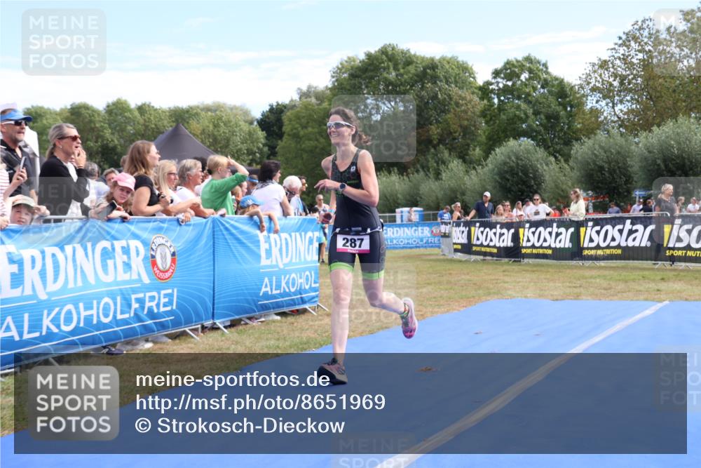 31.08.2025 - Elbe Triathlon Hamburg Strokosch-Dieckow http://msf.ph/oto/8651969 31.08.2025 11:01:43 Ziel 287 meine-sportfotos.de