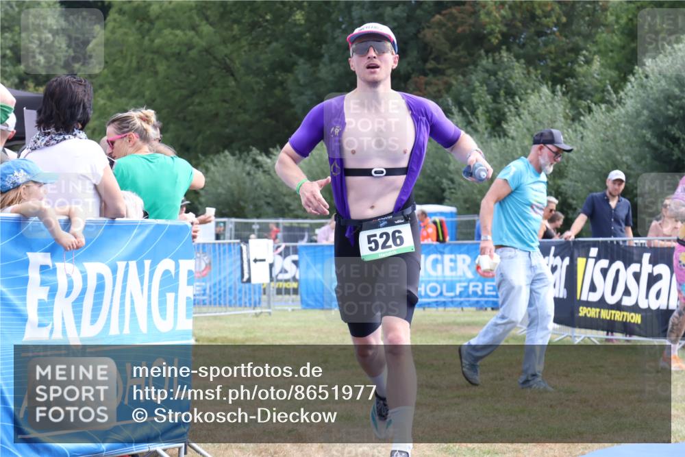 31.08.2025 - Elbe Triathlon Hamburg Strokosch-Dieckow http://msf.ph/oto/8651977 31.08.2025 11:02:03 Ziel 444, 526 meine-sportfotos.de