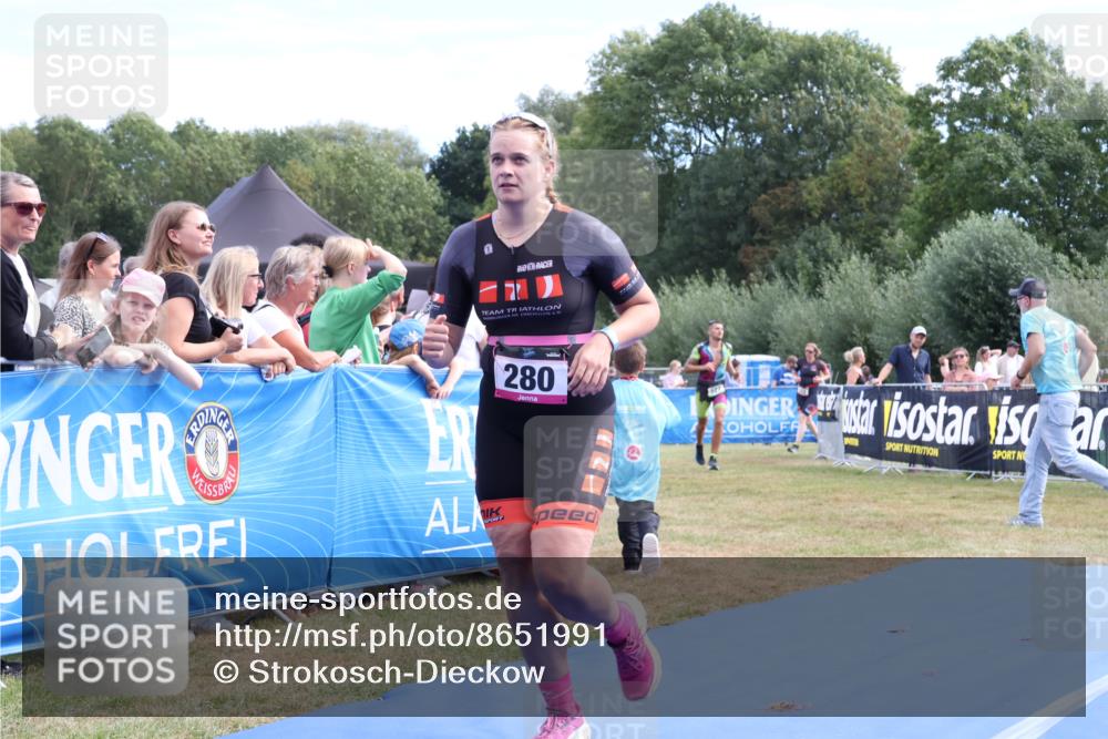 31.08.2025 - Elbe Triathlon Hamburg Strokosch-Dieckow http://msf.ph/oto/8651991 31.08.2025 11:02:19 Ziel 280, 527 meine-sportfotos.de