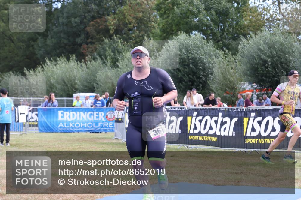 31.08.2025 - Elbe Triathlon Hamburg Strokosch-Dieckow http://msf.ph/oto/8652019 31.08.2025 11:03:26 Ziel 361 meine-sportfotos.de