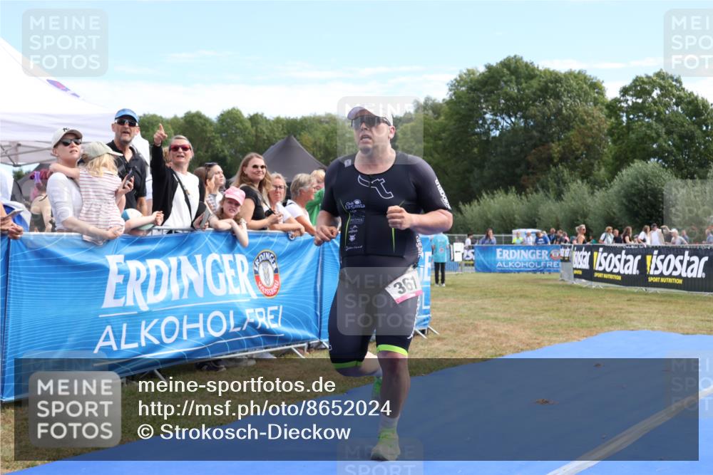 31.08.2025 - Elbe Triathlon Hamburg Strokosch-Dieckow http://msf.ph/oto/8652024 31.08.2025 11:03:28 Ziel 361 meine-sportfotos.de