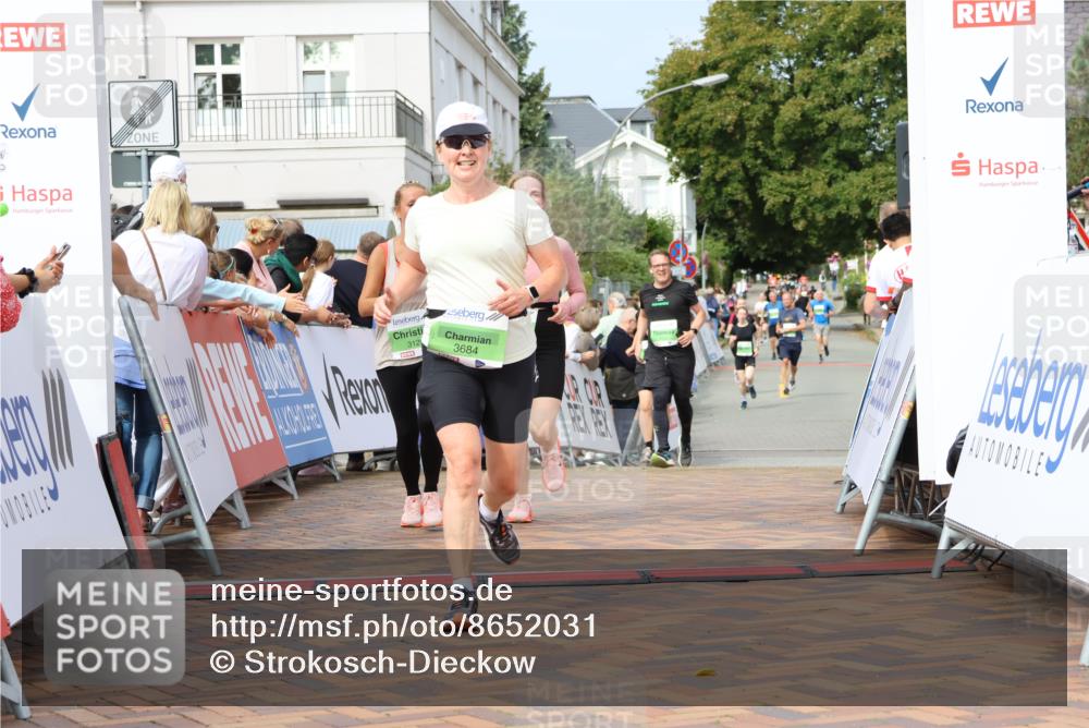 31.08.2025 - 21. Blankeneser Heldenlauf Strokosch-Dieckow http://msf.ph/oto/8652031 31.08.2025 11:11:38 Ziel 3563, 3129, 3138, 3552, 3684 meine-sportfotos.de