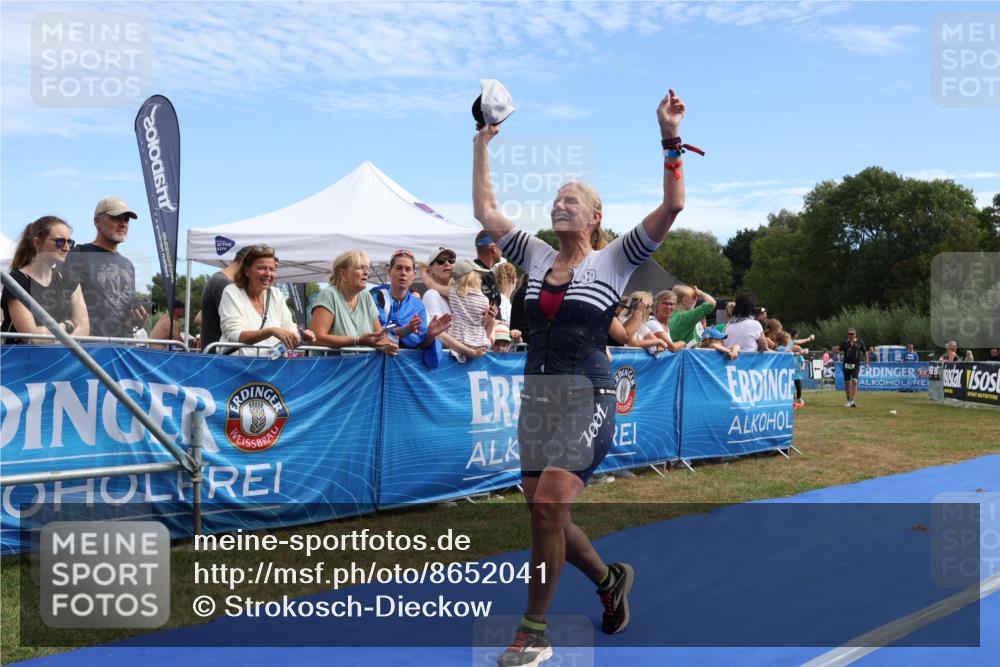 31.08.2025 - Elbe Triathlon Hamburg Strokosch-Dieckow http://msf.ph/oto/8652041 31.08.2025 11:03:44 Ziel 292 meine-sportfotos.de