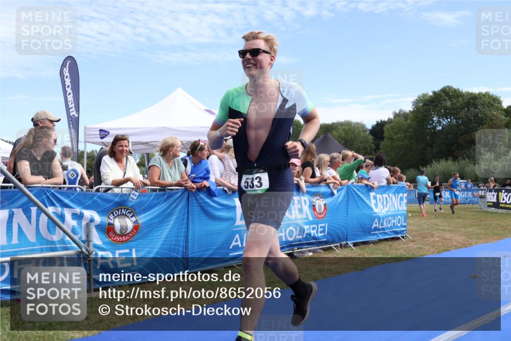 31.08.2025 - Elbe Triathlon Hamburg Strokosch-Dieckow http://msf.ph/oto/8652056 31.08.2025 11:03:56 Ziel 533 meine-sportfotos.de