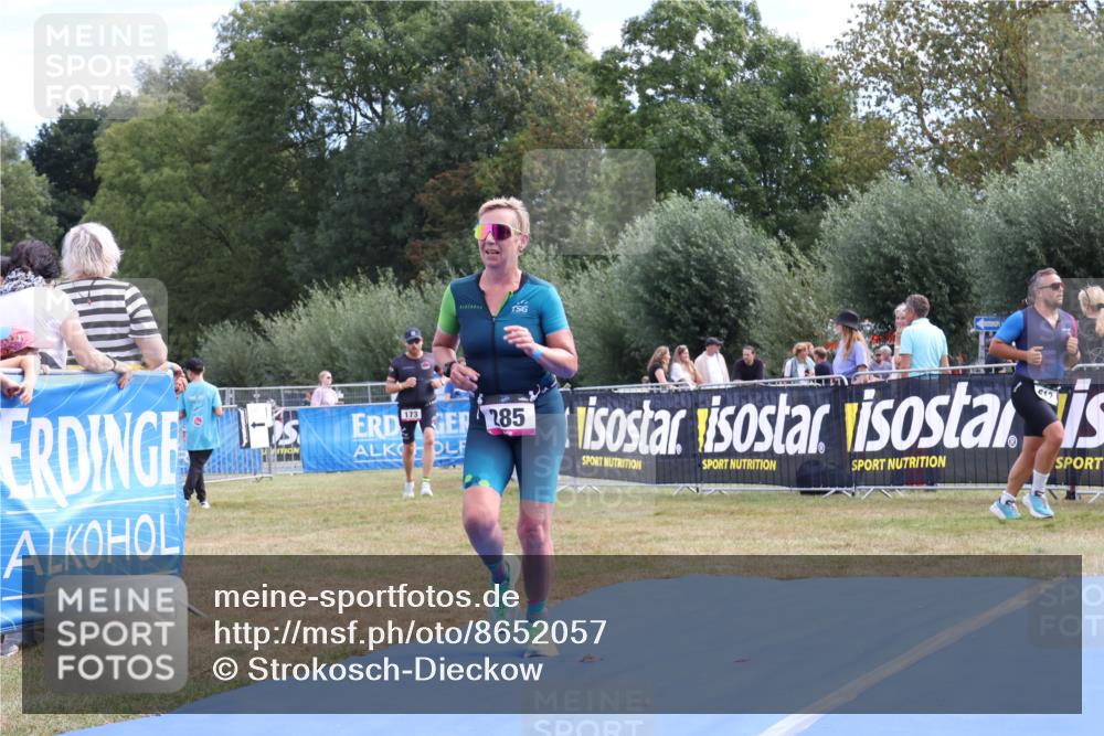 31.08.2025 - Elbe Triathlon Hamburg Strokosch-Dieckow http://msf.ph/oto/8652057 31.08.2025 11:04:14 Ziel 173, 285 meine-sportfotos.de