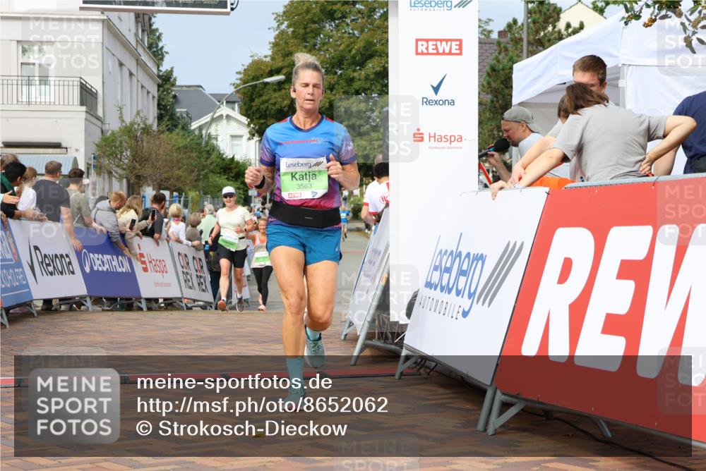 31.08.2025 - 21. Blankeneser Heldenlauf Strokosch-Dieckow http://msf.ph/oto/8652062 31.08.2025 11:11:34 Ziel 3563, 3129, 3138, 3684, 3663 meine-sportfotos.de