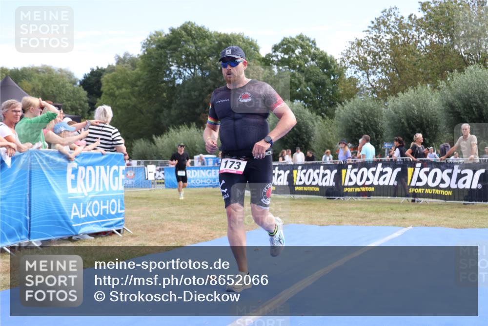 31.08.2025 - Elbe Triathlon Hamburg Strokosch-Dieckow http://msf.ph/oto/8652066 31.08.2025 11:04:21 Ziel 173, 285 meine-sportfotos.de
