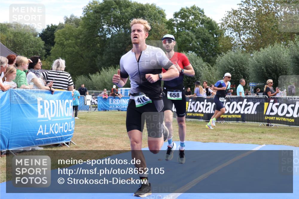 31.08.2025 - Elbe Triathlon Hamburg Strokosch-Dieckow http://msf.ph/oto/8652105 31.08.2025 11:05:16 Ziel 410, 658 meine-sportfotos.de