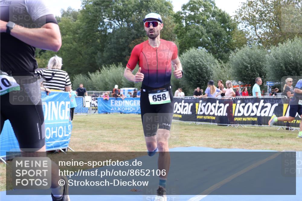 31.08.2025 - Elbe Triathlon Hamburg Strokosch-Dieckow http://msf.ph/oto/8652106 31.08.2025 11:05:16 Ziel 410, 658 meine-sportfotos.de