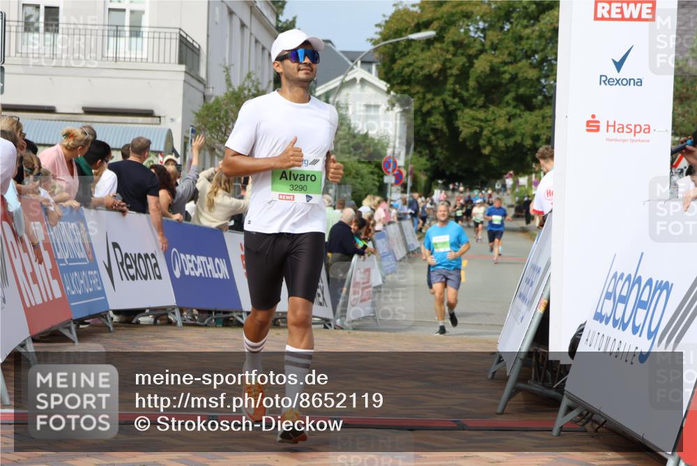31.08.2025 - 21. Blankeneser Heldenlauf Strokosch-Dieckow http://msf.ph/oto/8652119 31.08.2025 11:11:17 Ziel 3290, 3593 meine-sportfotos.de