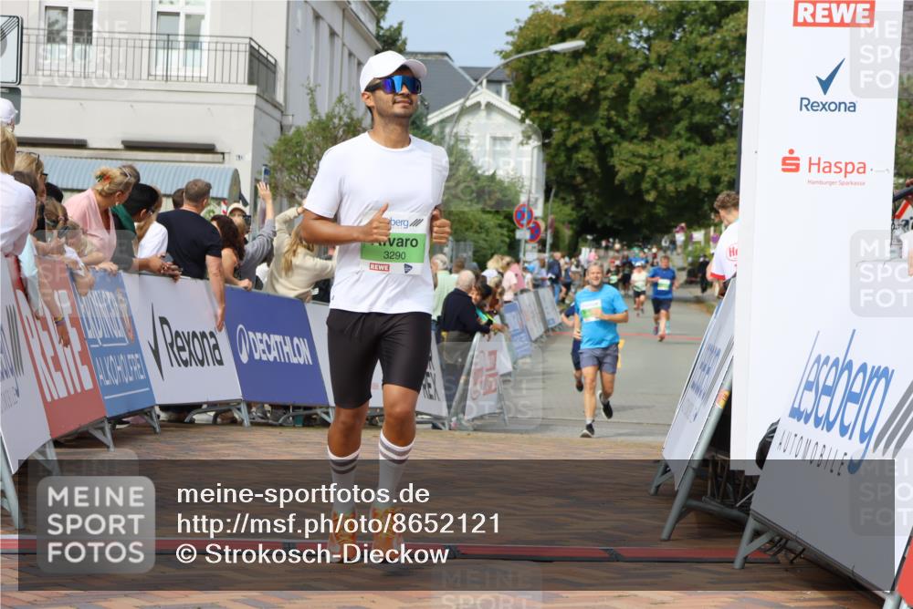 31.08.2025 - 21. Blankeneser Heldenlauf Strokosch-Dieckow http://msf.ph/oto/8652121 31.08.2025 11:11:17 Ziel 3290, 3593 meine-sportfotos.de