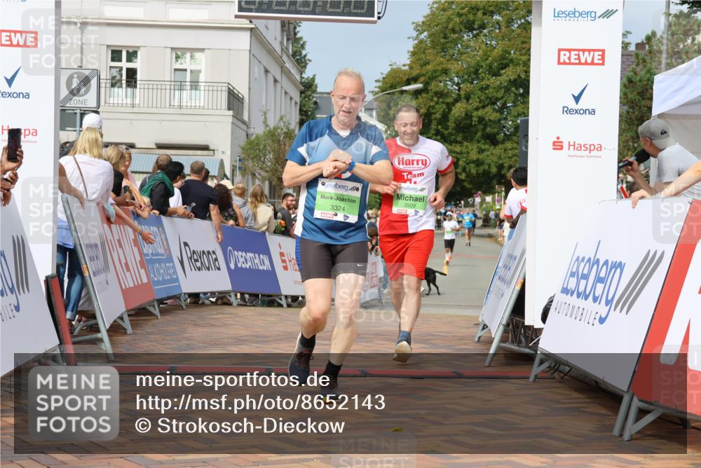 31.08.2025 - 21. Blankeneser Heldenlauf Strokosch-Dieckow http://msf.ph/oto/8652143 31.08.2025 11:11:05 Ziel 3324, 3509 meine-sportfotos.de