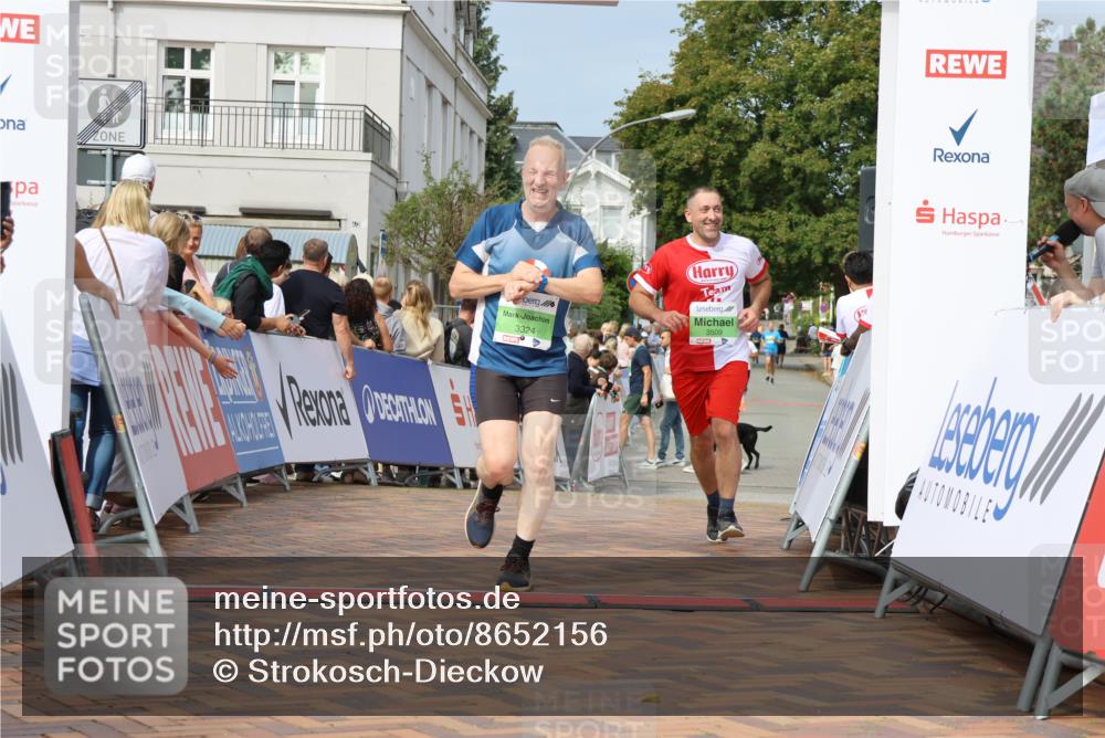 31.08.2025 - 21. Blankeneser Heldenlauf Strokosch-Dieckow http://msf.ph/oto/8652156 31.08.2025 11:11:04 Ziel 3324, 3509 meine-sportfotos.de
