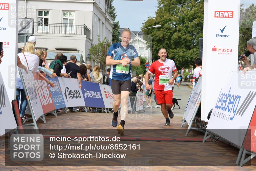 31.08.2025 - 21. Blankeneser Heldenlauf Strokosch-Dieckow http://msf.ph/oto/8652161 31.08.2025 11:11:04 Ziel 3324, 3509 meine-sportfotos.de