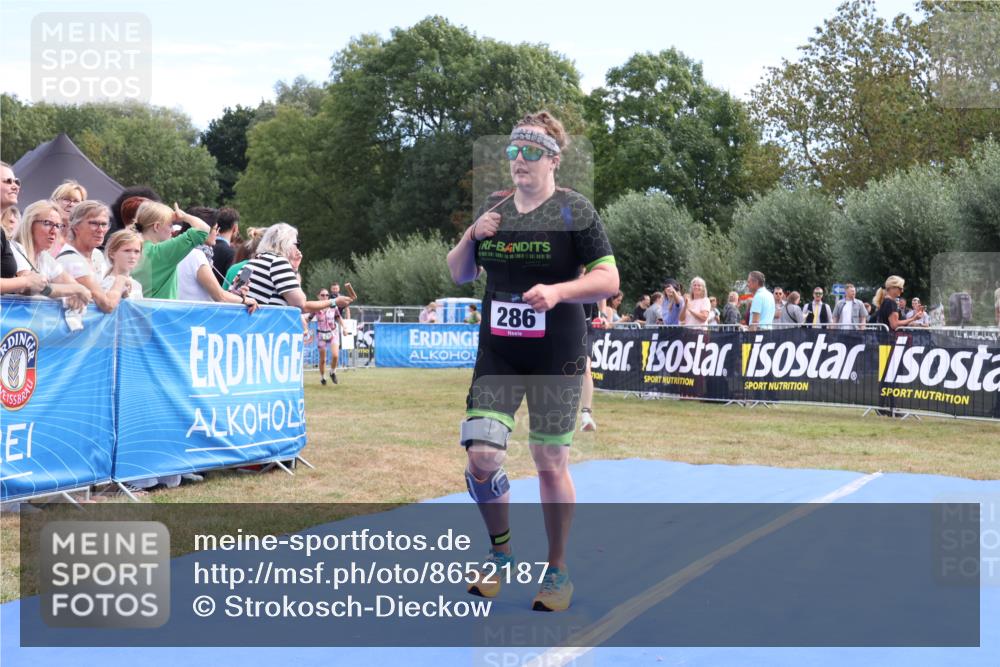 31.08.2025 - Elbe Triathlon Hamburg Strokosch-Dieckow http://msf.ph/oto/8652187 31.08.2025 11:07:19 Ziel 286, 547 meine-sportfotos.de