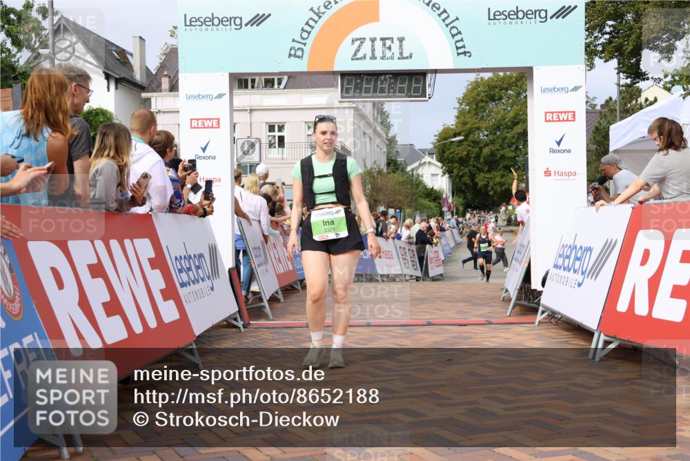 31.08.2025 - 21. Blankeneser Heldenlauf Strokosch-Dieckow http://msf.ph/oto/8652188 31.08.2025 11:10:50 Ziel 3321, 3618 meine-sportfotos.de