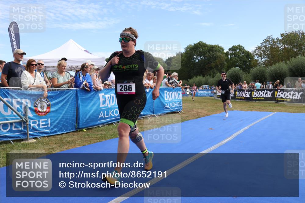 31.08.2025 - Elbe Triathlon Hamburg Strokosch-Dieckow http://msf.ph/oto/8652191 31.08.2025 11:07:20 Ziel 286, 547 meine-sportfotos.de