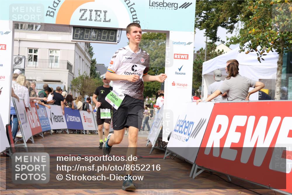 31.08.2025 - 21. Blankeneser Heldenlauf Strokosch-Dieckow http://msf.ph/oto/8652216 31.08.2025 11:10:42 Ziel 3701, 3592, 3420, 3515, 3618 meine-sportfotos.de