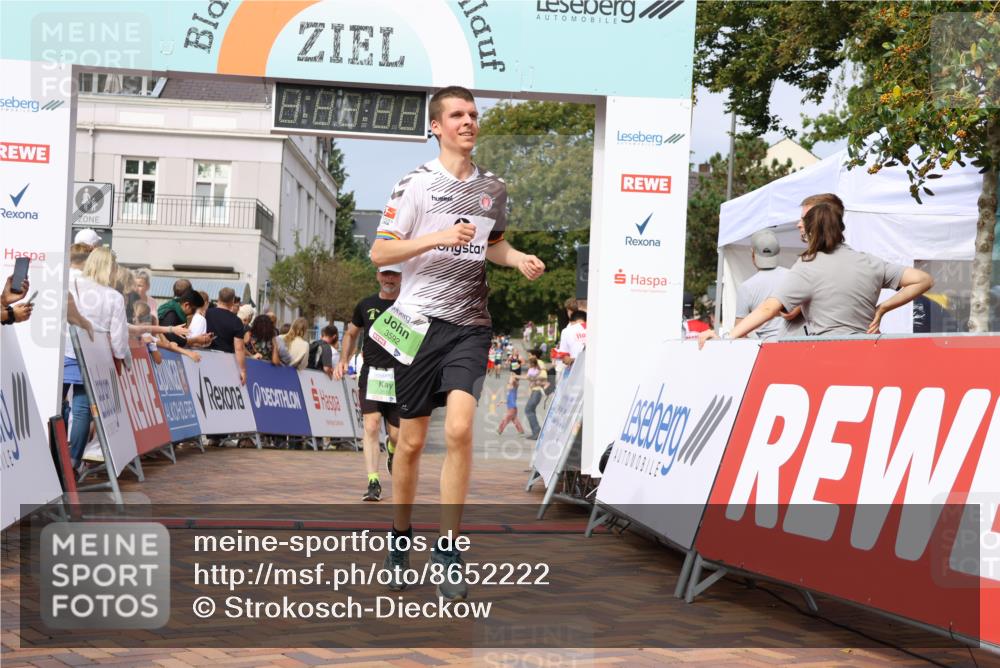 31.08.2025 - 21. Blankeneser Heldenlauf Strokosch-Dieckow http://msf.ph/oto/8652222 31.08.2025 11:10:41 Ziel 3701, 3592, 3420, 3515, 3618 meine-sportfotos.de