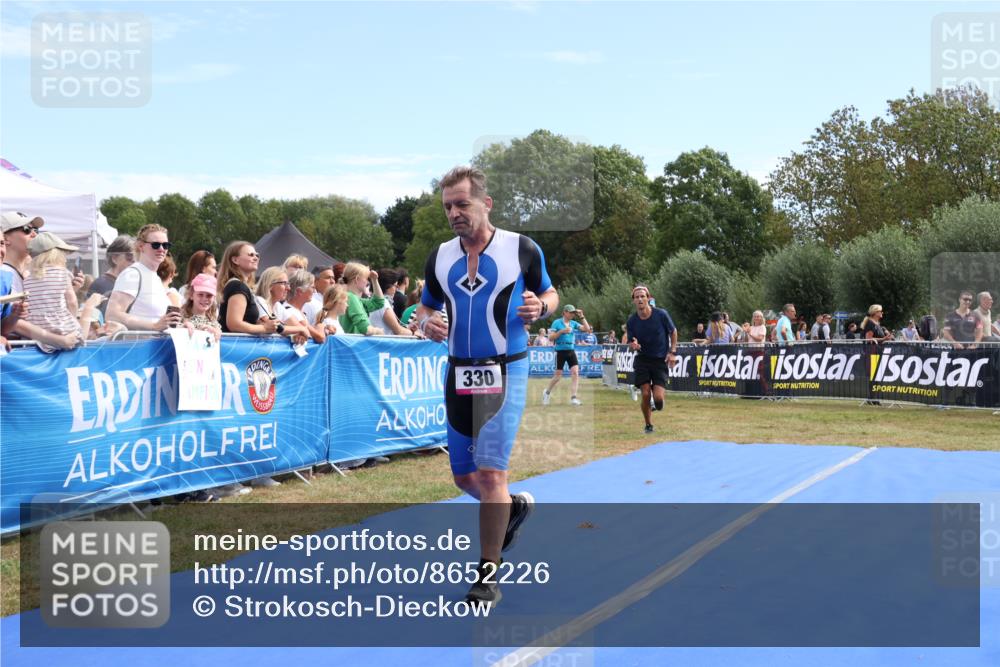 31.08.2025 - Elbe Triathlon Hamburg Strokosch-Dieckow http://msf.ph/oto/8652226 31.08.2025 11:08:15 Ziel 288, 330, 651, 680 meine-sportfotos.de