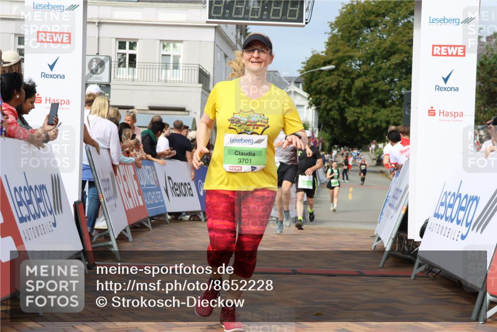 31.08.2025 - 21. Blankeneser Heldenlauf Strokosch-Dieckow http://msf.ph/oto/8652228 31.08.2025 11:10:39 Ziel 3701, 3592, 3420, 3515, 3281, 3455, 3618 meine-sportfotos.de