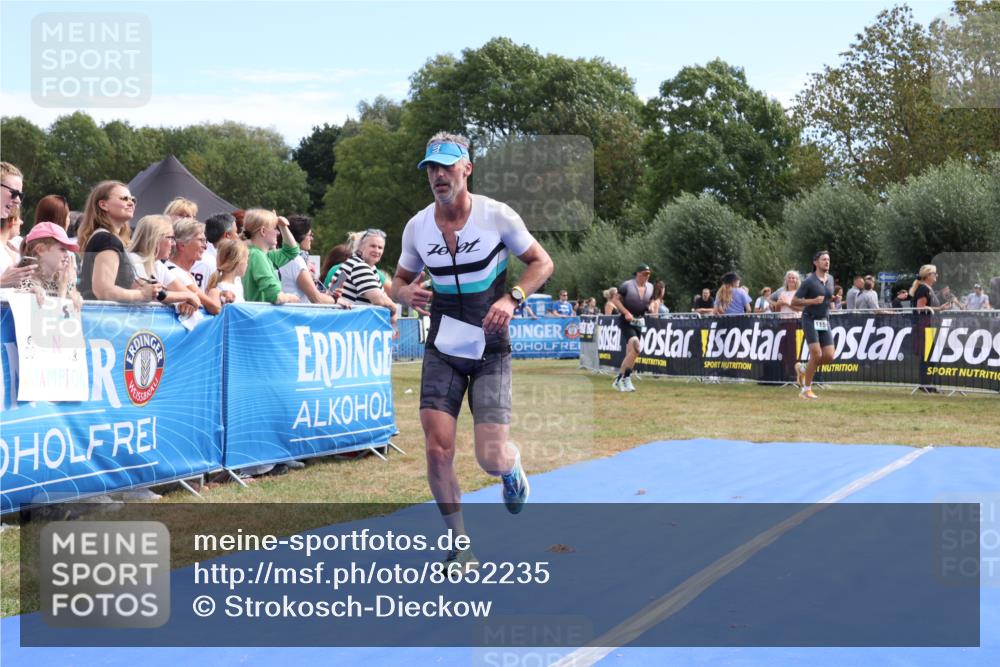 31.08.2025 - Elbe Triathlon Hamburg Strokosch-Dieckow http://msf.ph/oto/8652235 31.08.2025 11:08:18 Ziel 288, 330, 651, 680 meine-sportfotos.de