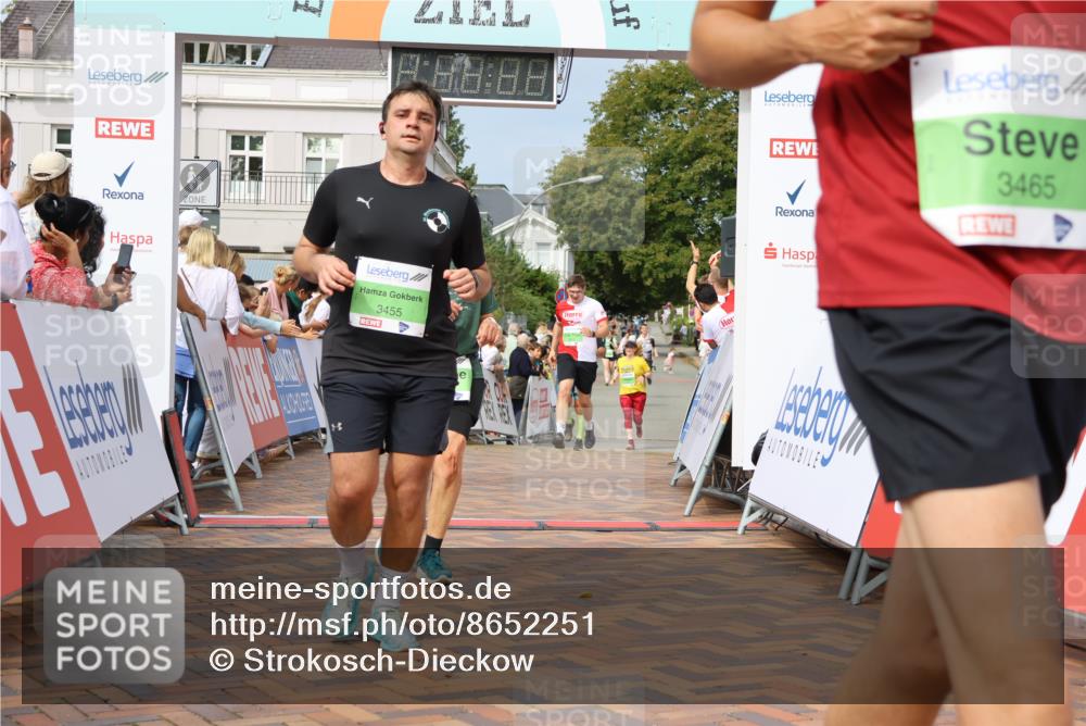 31.08.2025 - 21. Blankeneser Heldenlauf Strokosch-Dieckow http://msf.ph/oto/8652251 31.08.2025 11:10:33 Ziel 3465, 3420, 3349, 3515, 3281, 3455 meine-sportfotos.de
