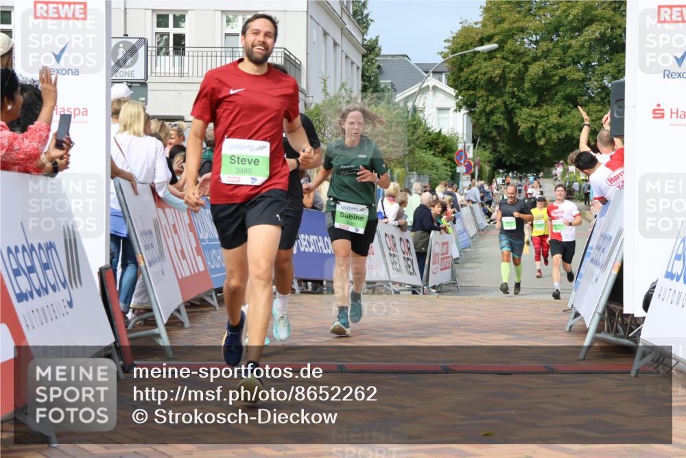 31.08.2025 - 21. Blankeneser Heldenlauf Strokosch-Dieckow http://msf.ph/oto/8652262 31.08.2025 11:10:31 Ziel 3465, 3349, 3515, 3281, 3455 meine-sportfotos.de