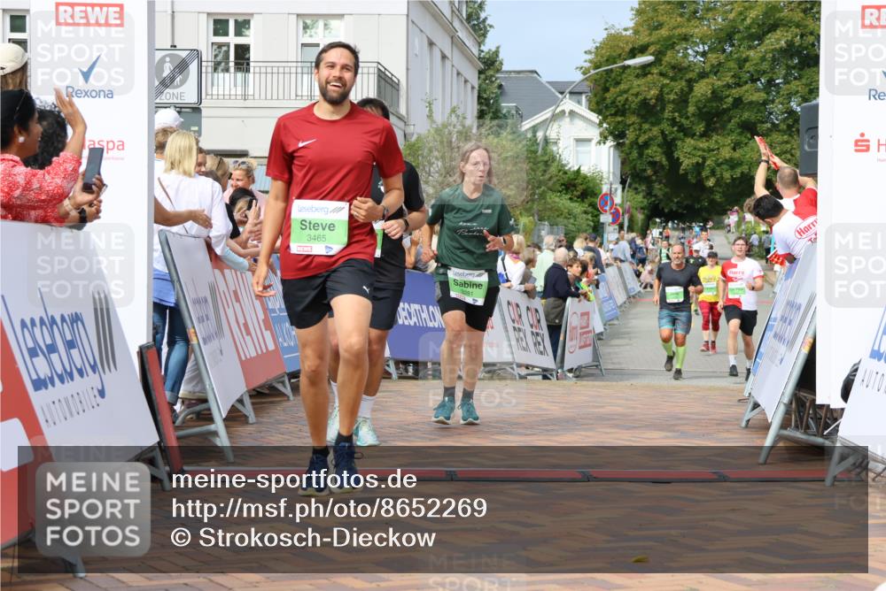 31.08.2025 - 21. Blankeneser Heldenlauf Strokosch-Dieckow http://msf.ph/oto/8652269 31.08.2025 11:10:31 Ziel 3465, 3349, 3515, 3281, 3455 meine-sportfotos.de