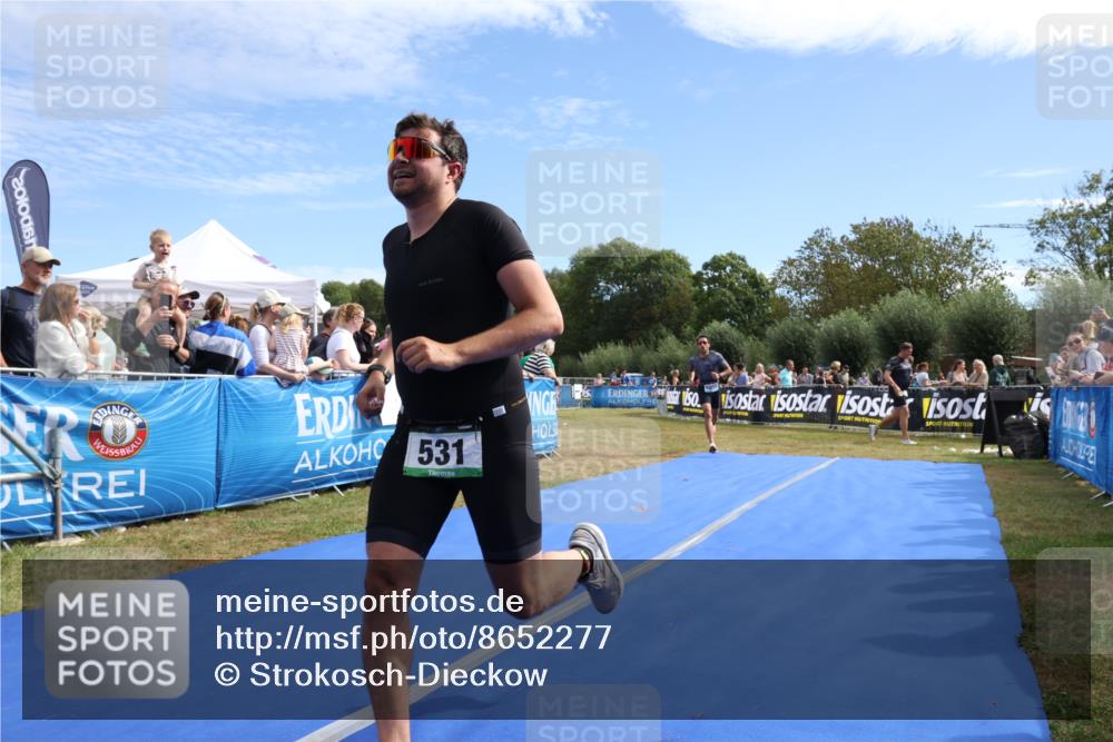 31.08.2025 - Elbe Triathlon Hamburg Strokosch-Dieckow http://msf.ph/oto/8652277 31.08.2025 11:09:14 Ziel 394, 531, 1007 meine-sportfotos.de