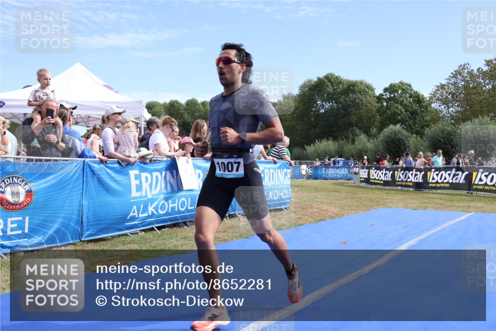 31.08.2025 - Elbe Triathlon Hamburg Strokosch-Dieckow http://msf.ph/oto/8652281 31.08.2025 11:09:16 Ziel 394, 531, 1007 meine-sportfotos.de