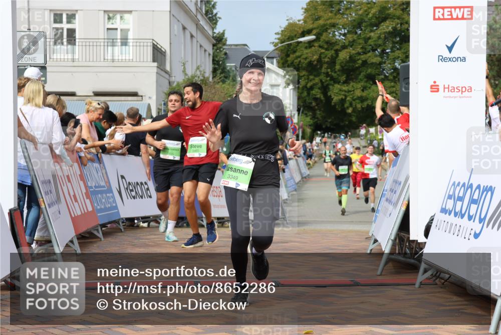 31.08.2025 - 21. Blankeneser Heldenlauf Strokosch-Dieckow http://msf.ph/oto/8652286 31.08.2025 11:10:29 Ziel 3465, 3349, 3281, 3455 meine-sportfotos.de