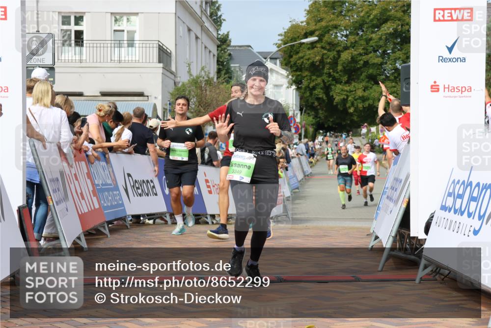 31.08.2025 - 21. Blankeneser Heldenlauf Strokosch-Dieckow http://msf.ph/oto/8652299 31.08.2025 11:10:29 Ziel 3465, 3349, 3281, 3455 meine-sportfotos.de