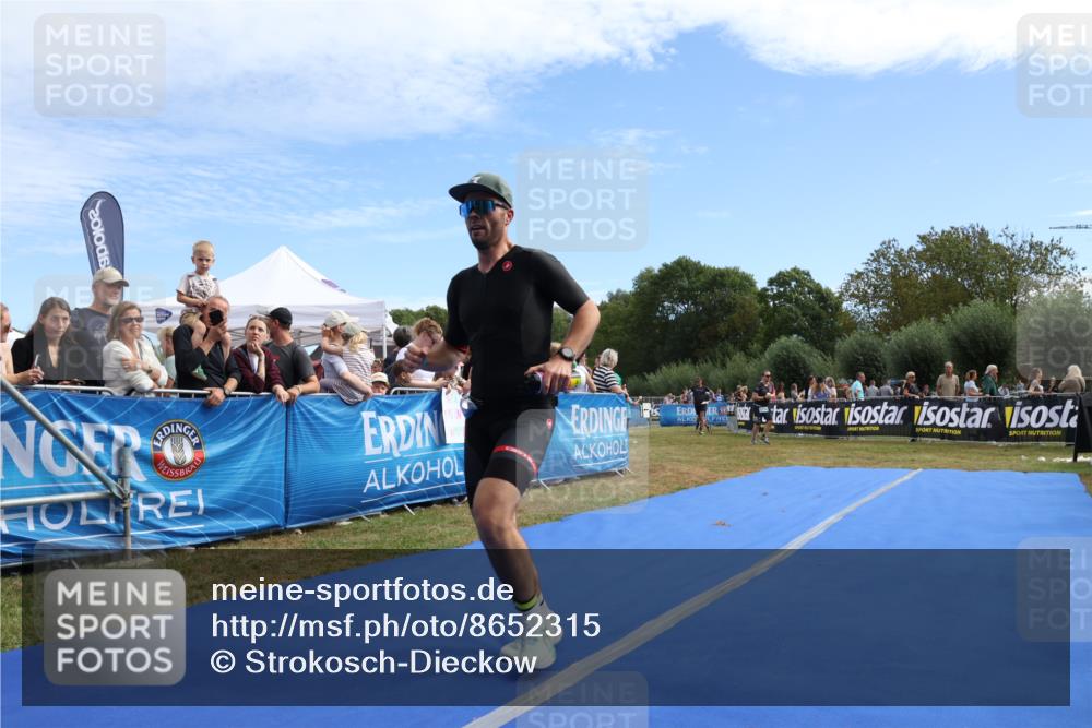 31.08.2025 - Elbe Triathlon Hamburg Strokosch-Dieckow http://msf.ph/oto/8652315 31.08.2025 11:10:20 Ziel 528, 968 meine-sportfotos.de