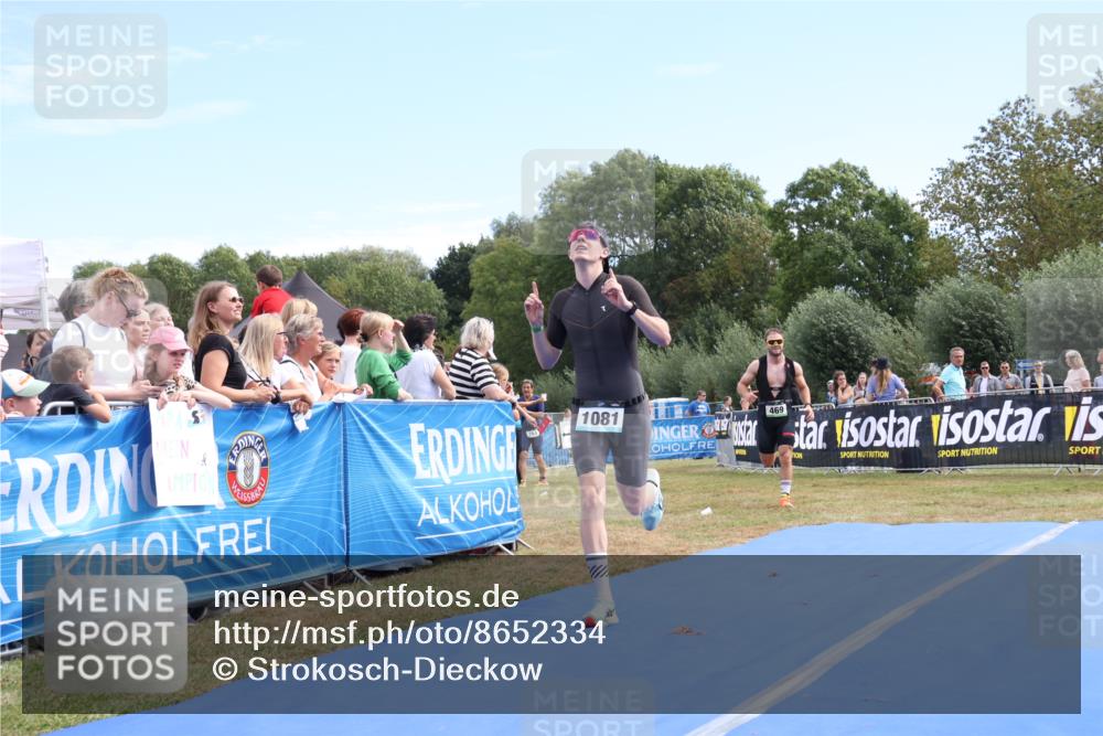 31.08.2025 - Elbe Triathlon Hamburg Strokosch-Dieckow http://msf.ph/oto/8652334 31.08.2025 11:10:36 Ziel 431, 469, 534, 1081, 1149 meine-sportfotos.de