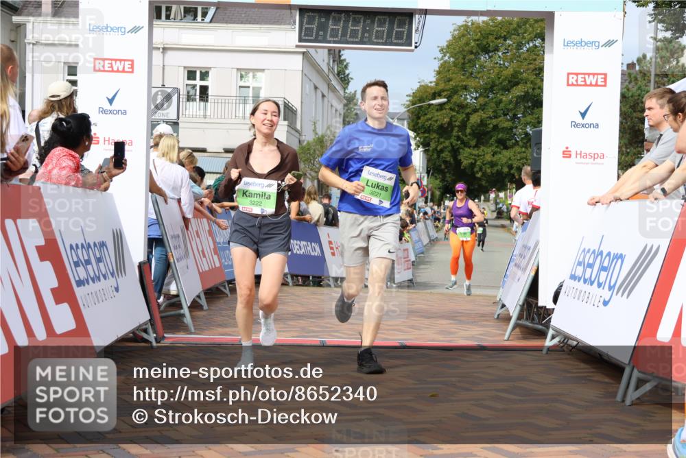 31.08.2025 - 21. Blankeneser Heldenlauf Strokosch-Dieckow http://msf.ph/oto/8652340 31.08.2025 11:10:15 Ziel 3148, 3222, 3221, 3139, 3386, 3137, 3013, 3249, 3485 meine-sportfotos.de