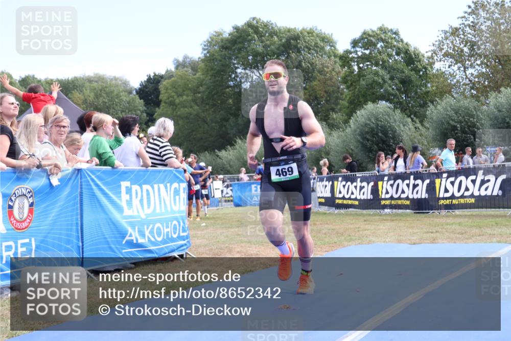 31.08.2025 - Elbe Triathlon Hamburg Strokosch-Dieckow http://msf.ph/oto/8652342 31.08.2025 11:10:38 Ziel 431, 469, 534, 1081, 1149 meine-sportfotos.de
