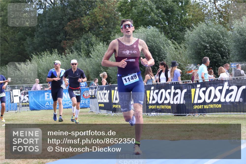 31.08.2025 - Elbe Triathlon Hamburg Strokosch-Dieckow http://msf.ph/oto/8652350 31.08.2025 11:10:41 Ziel 455, 469, 534, 1081, 1149 meine-sportfotos.de
