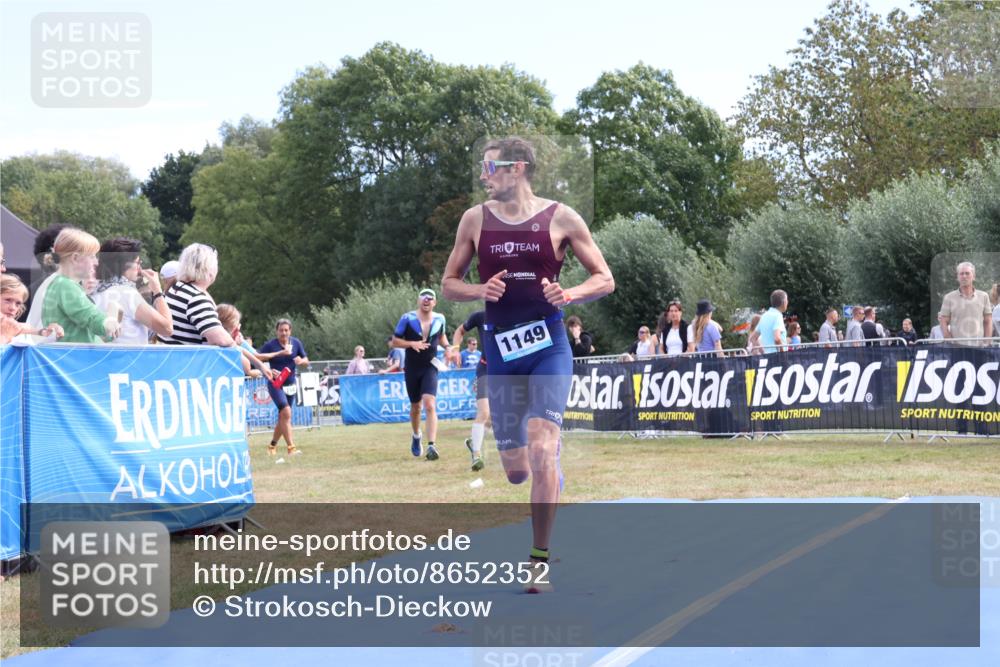 31.08.2025 - Elbe Triathlon Hamburg Strokosch-Dieckow http://msf.ph/oto/8652352 31.08.2025 11:10:41 Ziel 455, 469, 534, 1081, 1149 meine-sportfotos.de