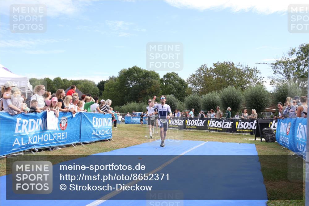 31.08.2025 - Elbe Triathlon Hamburg Strokosch-Dieckow http://msf.ph/oto/8652371 31.08.2025 11:10:52 Ziel 407, 455, 659, 1023 meine-sportfotos.de