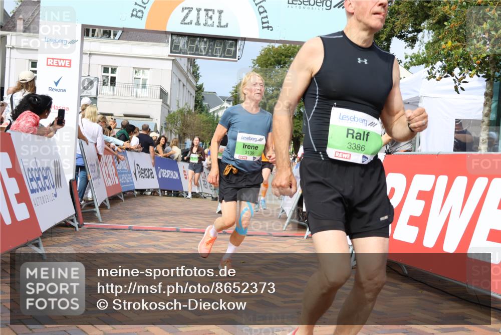 31.08.2025 - 21. Blankeneser Heldenlauf Strokosch-Dieckow http://msf.ph/oto/8652373 31.08.2025 11:10:12 Ziel 3148, 3222, 3221, 3139, 3386, 3137, 3013 meine-sportfotos.de