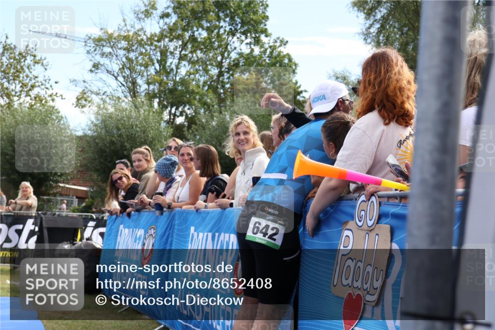31.08.2025 - Elbe Triathlon Hamburg Strokosch-Dieckow http://msf.ph/oto/8652408 31.08.2025 11:11:19 Ziel 642, 753, 1005 meine-sportfotos.de