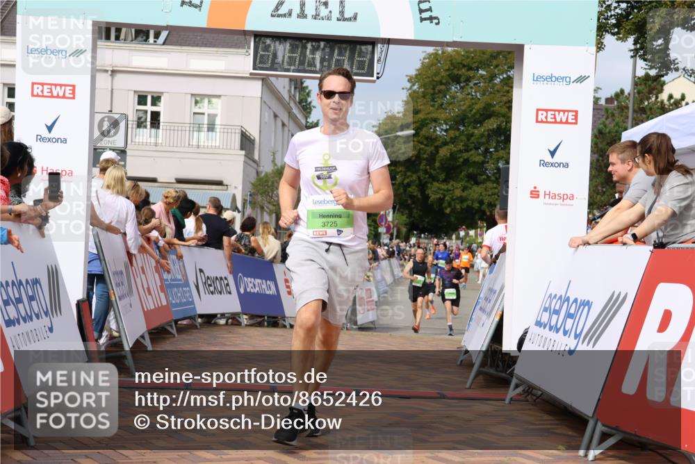 31.08.2025 - 21. Blankeneser Heldenlauf Strokosch-Dieckow http://msf.ph/oto/8652426 31.08.2025 11:10:04 Ziel 3729, 3137, 3732, 3443, 3440, 3441, 3442, 3725 meine-sportfotos.de