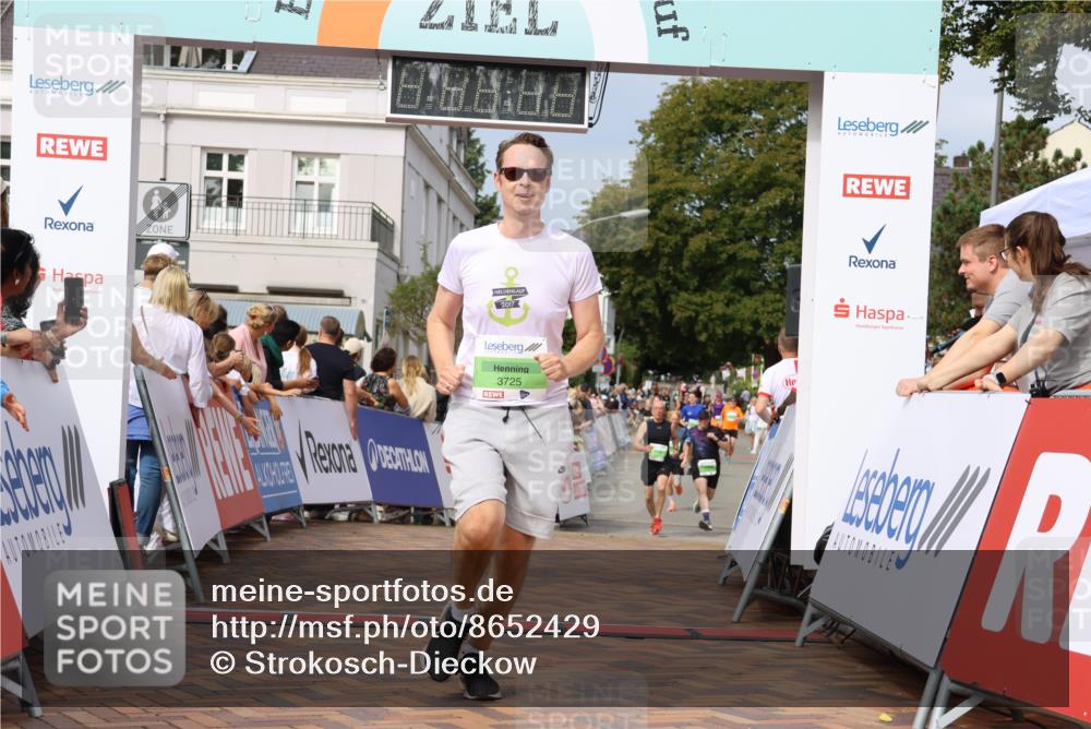31.08.2025 - 21. Blankeneser Heldenlauf Strokosch-Dieckow http://msf.ph/oto/8652429 31.08.2025 11:10:04 Ziel 3729, 3137, 3732, 3443, 3440, 3441, 3442, 3725 meine-sportfotos.de
